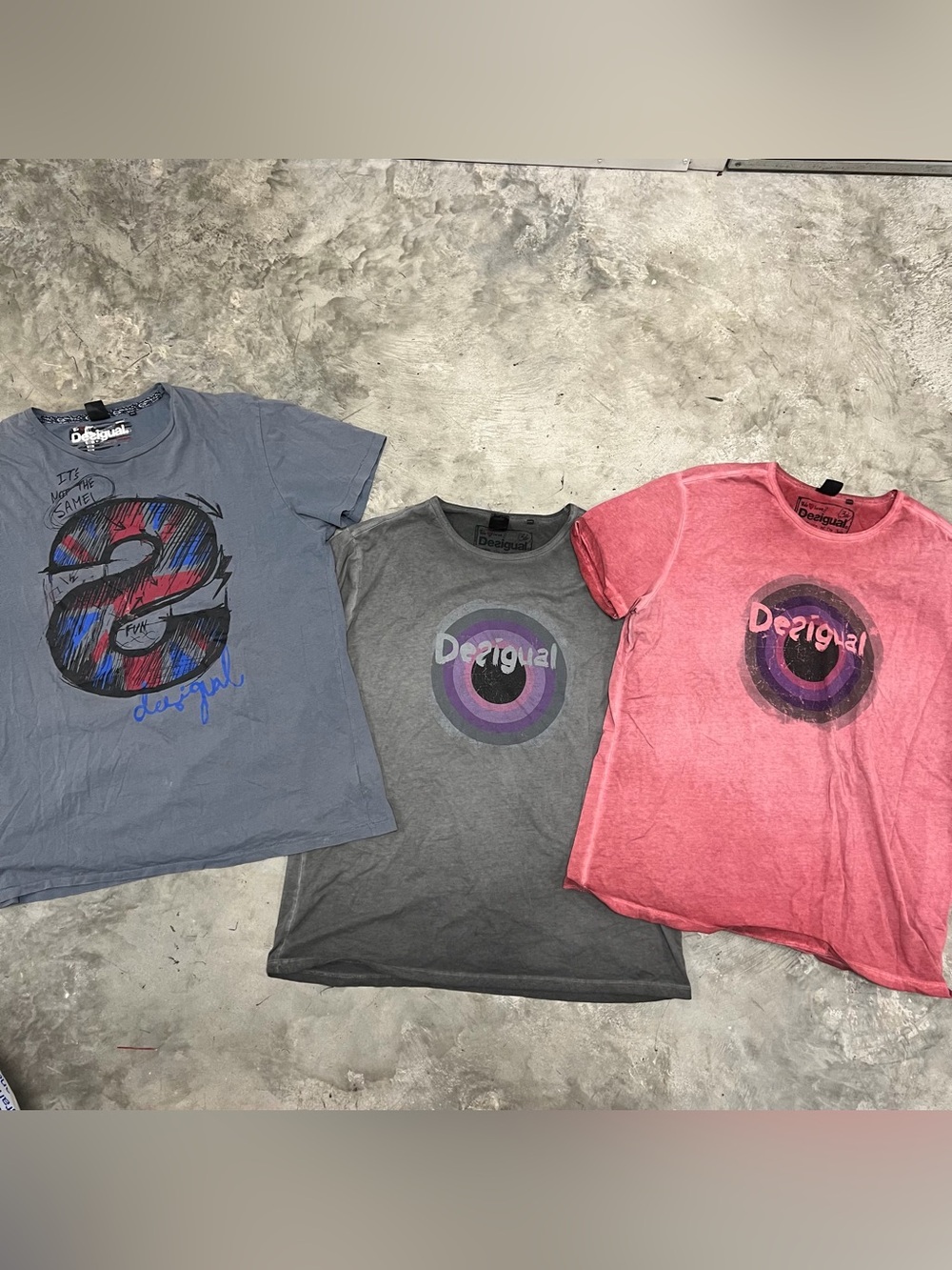 Lot Of 3 Desigual For Everyone Logo Multi Color T Shirt Sz 3XL Graphics